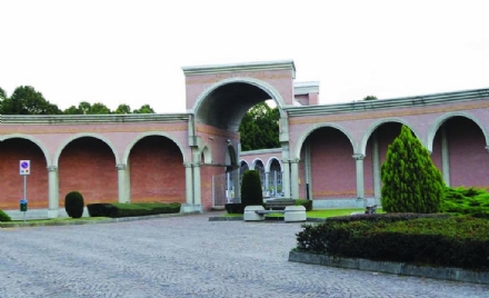 VENARIA - Ognissanti e Commemorazione dei Defunti: nuovi orari e nuove regole nei cimiteri