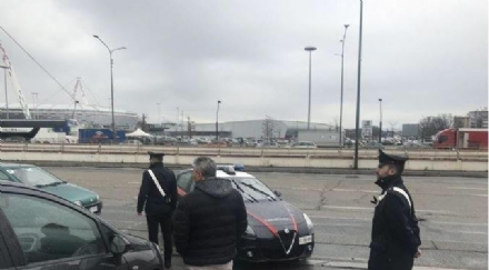 VENARIA - Furti sulle auto parcheggiate vicine allo stadio della Juventus: tre persone arrestate