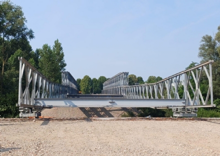 VENARIA - Ponte provvisorio sul Ceronda: prove di carico tra il 28 e il 29 agosto