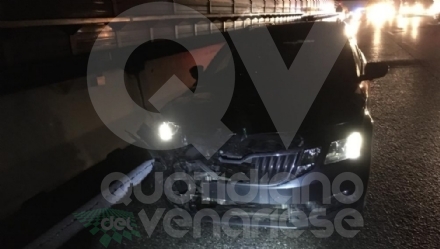 COLLEGNO - Incidente in tangenziale: madre e bimbo di 8 anni finiscono in ospedale