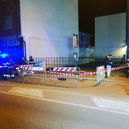 ALPIGNANO - Cede un tratto fognario in via Mazzini: via ai lavori di Smat. Disagi al traffico