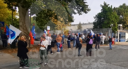 VENARIA - Sciopero alla Magneti Marelli: «preoccupati per il futuro e per i posti di lavoro» - FOTO