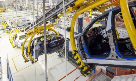 ALLARME LAVORO - 850 operai in cassa a Venaria. La Maserati di Grugliasco resta ancora chiusa