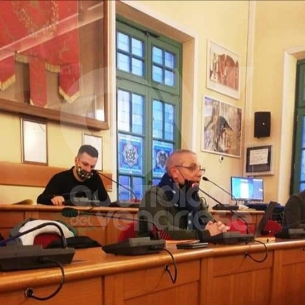 VENARIA - Tinozzi: «Mi danno del mafioso? Era meglio dell'ndranghetista...». Monta la polemica