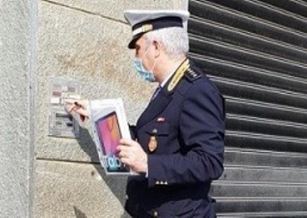 RIVOLI - Coronavirus, 70 bambini riceveranno un tablet per poter seguire le lezioni e studiare