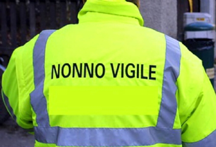 COLLEGNO - Si cercano nuovi «Nonni Vigile» per il prossimo anno scolastico