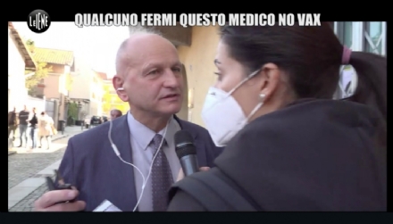 BORGARO - Niente dosi del vaccino a Giuseppe Delicati, il medico no vax: lo ha deciso la Regione fino alla fine delle indagini