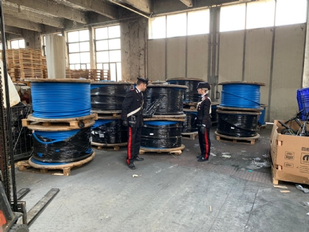 BORGARO - Blitz dei carabinieri in un'azienda: recuperate 25 tonnellate di rame rubato a Torino