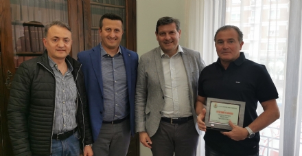 BORGARO - Premiato l'alpino Stefano Caruso, campione europeo di tiro con armi storiche ad avancarica - FOTO