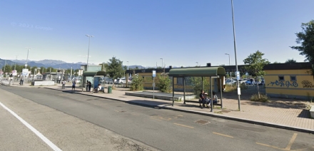FOLLIA A COLLEGNO - Colpisce con una testata l'autista del bus: passeggero ricercato dai carabinieri