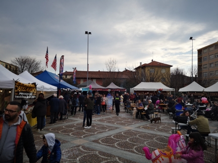 VENARIA - Lo Street Food della «Associazione italiana cuochi itineranti» torna in estate