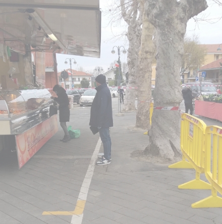 DRUENTO - Torna il mercato in via Castello e largo Oropa, con accessi contingentati