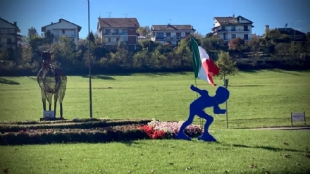 DRUENTO - Nella «rotonda del Cervo» appare l'omaggio alla campionessa Alice Marletti - FOTO