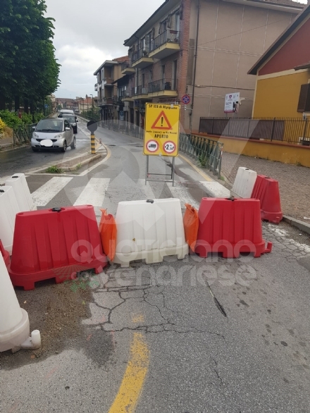 ALPIGNANO - Il Ponte Nuovo chiuso al traffico: ma si tratta di uno scherzo. Indagini in corso