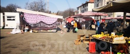 VENARIA - Aumentano le giornate di svolgimento del mercato in piazza De Gasperi: da 2 a 4