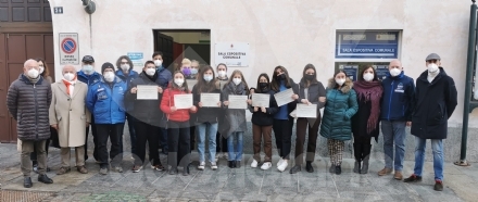 VENARIA - I ragazzi della Lessona provetti fotografi: successo per la loro mostra - FOTO