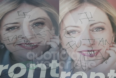VENARIA - Teppisti in azione, imbrattati i manifesti di Giorgia Meloni: «fascista put...»