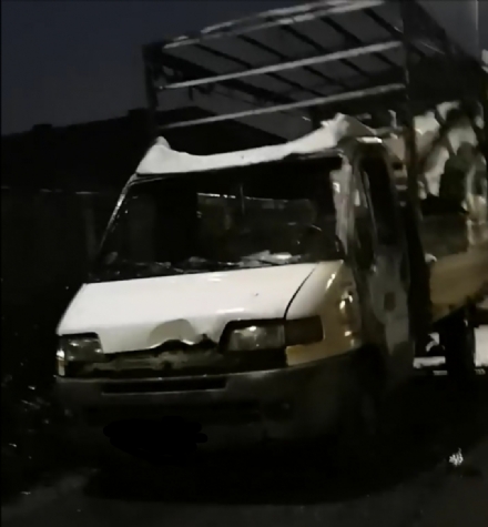 RIVOLI - Furgone a fuoco in viale Firenze: secondo caso in poco più di un mese