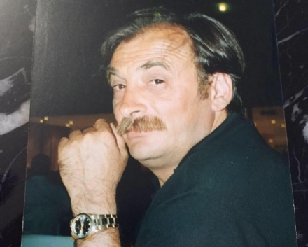 VENARIA - La città dice addio ad Angelo Scavone, il titolare del chioschetto di piazza De Gasperi