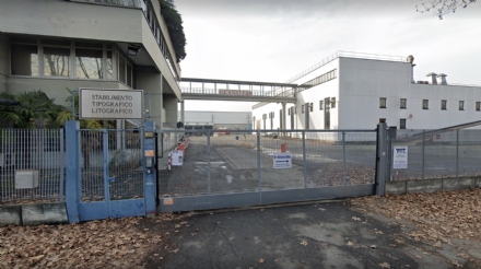 BORGARO - Crisi Elcograf: presidio sotto la Regione per protestare contro i licenziamenti collettivi