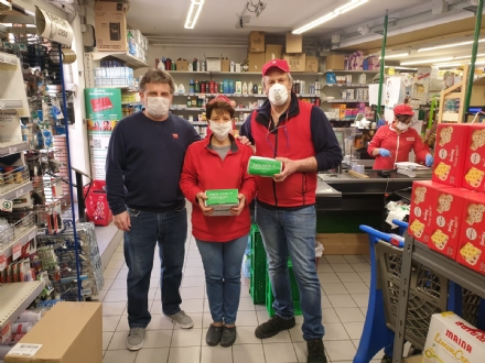 DRUENTO - 1.300 mascherine donate dal consigliere Sferlazza e dal Pd a commercianti, agricoltori e cittadini