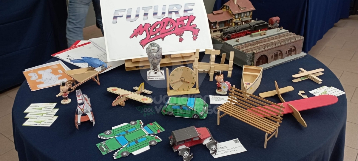 VENARIA - XXIX mostra di modellismo statico: il grande successo dei «296 Model» - FOTO