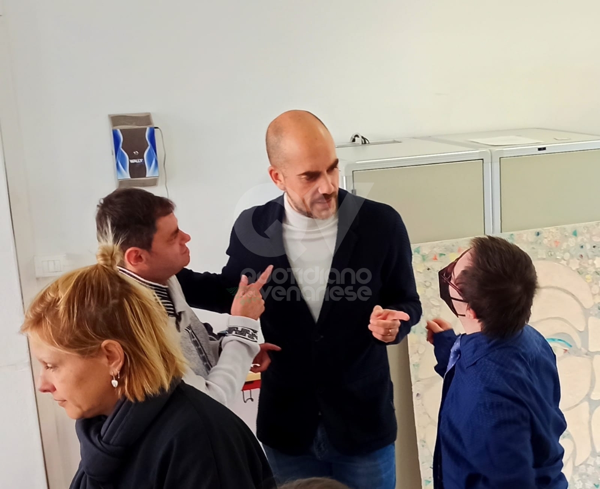 VENARIA - La meravigliosa opera d'arte dei ragazzi del Centro Socio Terapeutico donata alla Città - FOTO