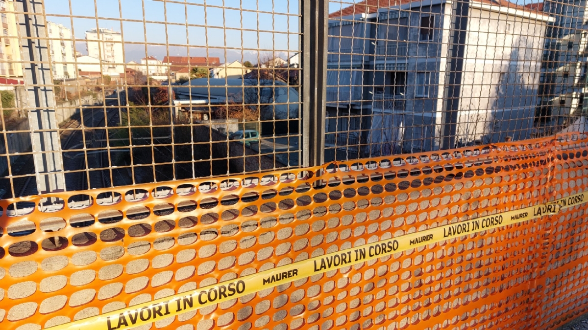 VENARIA - Partiti ad Altessano i lavori di rimessa a nuovo del cavalcavia di via Tripoli - FOTO