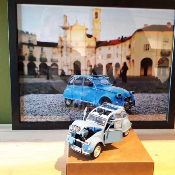 VENARIA - «Auto Mini Retrò»: una particolare mostra fra modellini e fotografie