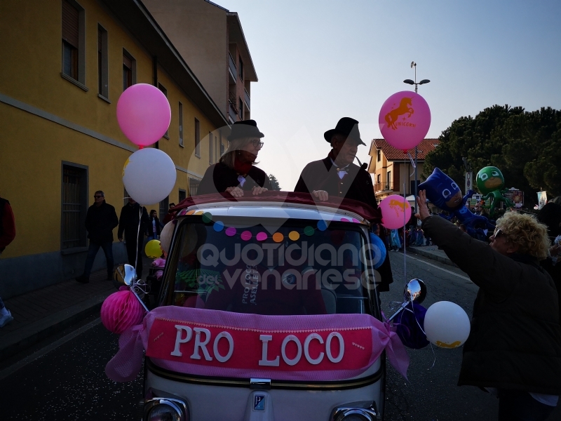 CASELLE - Grande festa in città per il «Carnevale Casellese» - FOTO