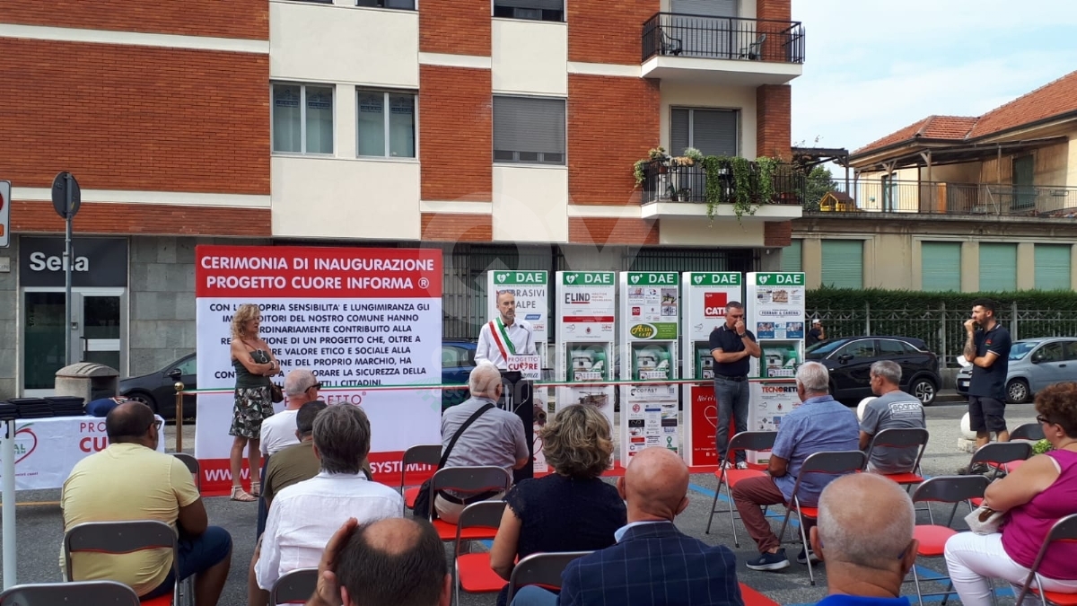 VENARIA - La Reale è sempre più cardioprotetta: altri 5 defibrillatori con il progetto «Cuore inForma» - FOTO