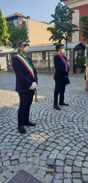 25 APRILE - Ogni città ha celebrato la Festa di Liberazione - FOTO E VIDEO