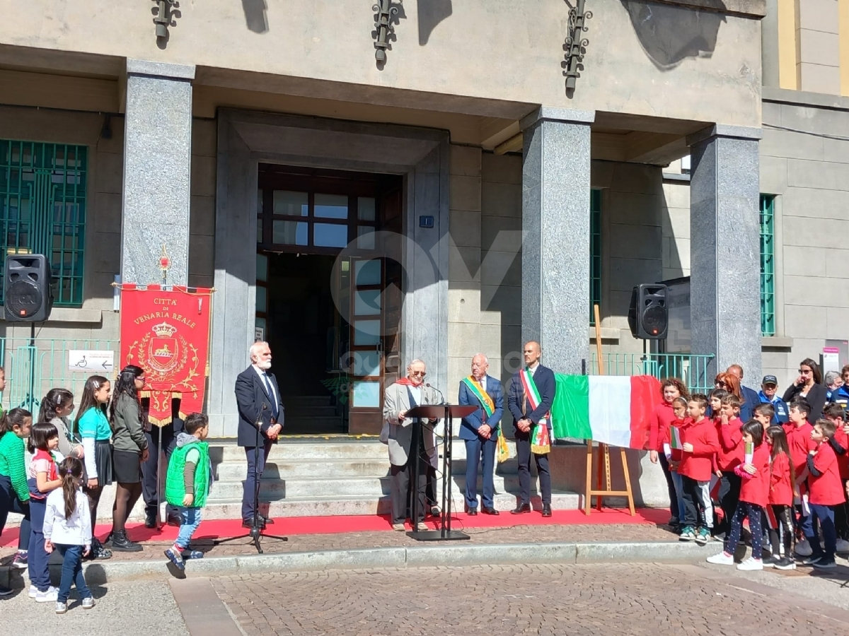 VENARIA - 25 APRILE: Bambini protagonisti alle celebrazioni per la Liberazione - FOTO