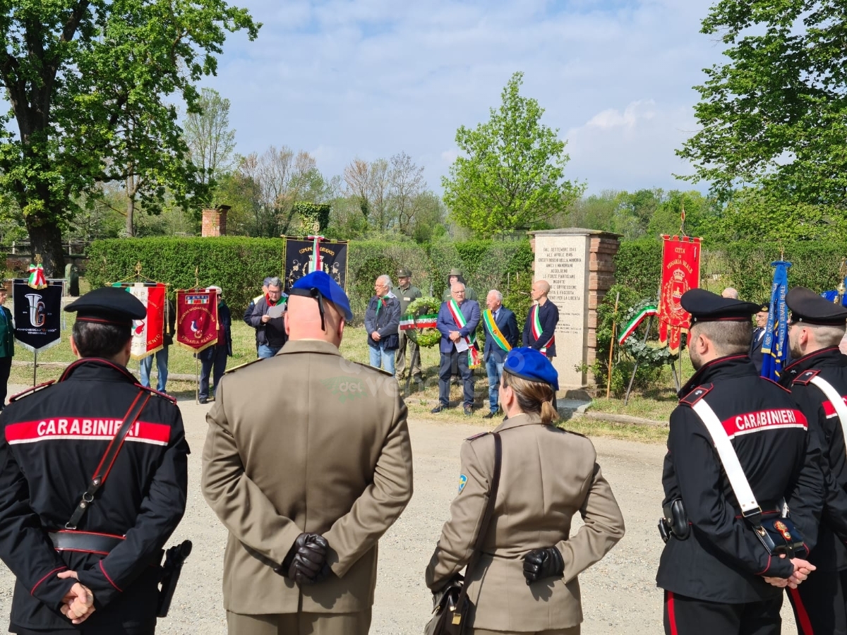 VENARIA - 25 APRILE: Bambini protagonisti alle celebrazioni per la Liberazione - FOTO