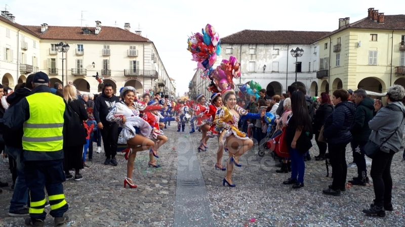 VENARIA - Il successo del Real Carnevale Venariese: LE FOTO