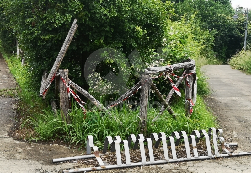 VENARIA - Il degrado di Corona Verde: tra atti vandalici, scarsa manutenzione e costruzioni mai finite