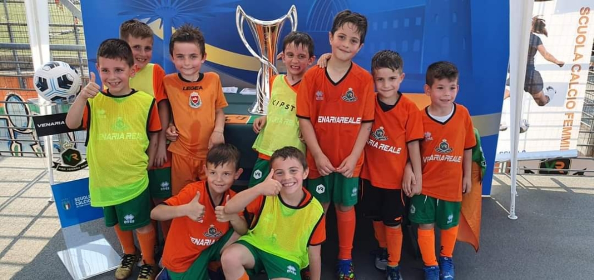 VENARIA - Sabato il «Torneo Magico» di calcio femminile: al Don Mosso si potrà ammirare nuovamente la coppa della Uefa Women's Champions League - FOTO