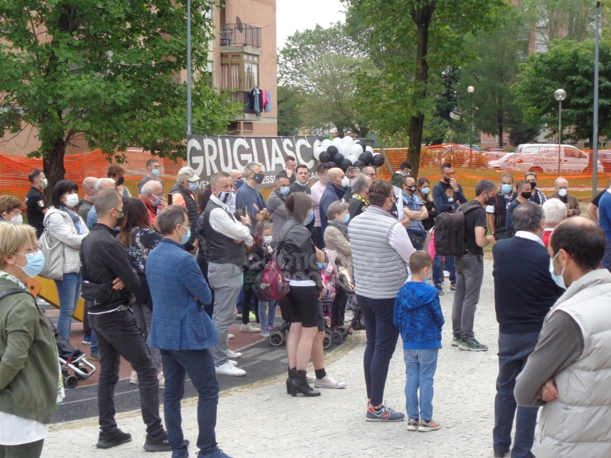 GRUGLIASCO - 39 pietre d'inciampo nel «giardino dell'Heysel» per ricordare la tragedia del 1985 - FOTO