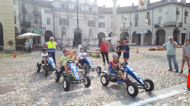 VENARIA - Va alla squadra del Polo Nord il «Mini Palio dei Borghi» - FOTO
