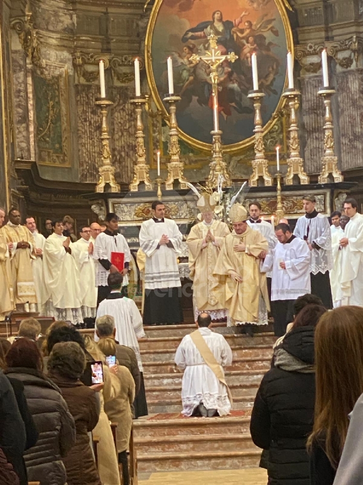 VENARIA - Antonio Luca Parisi è sacerdote: domani la sua prima Santa Messa ad Altessano - FOTO