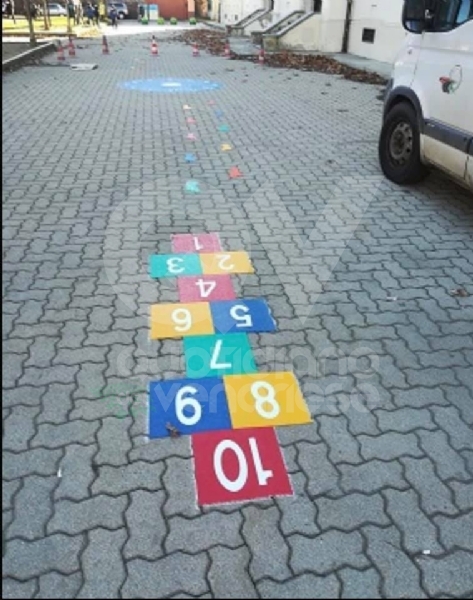 COLLEGNO - Nuove aree gioco nelle scuole materne e negli asili nido cittadini