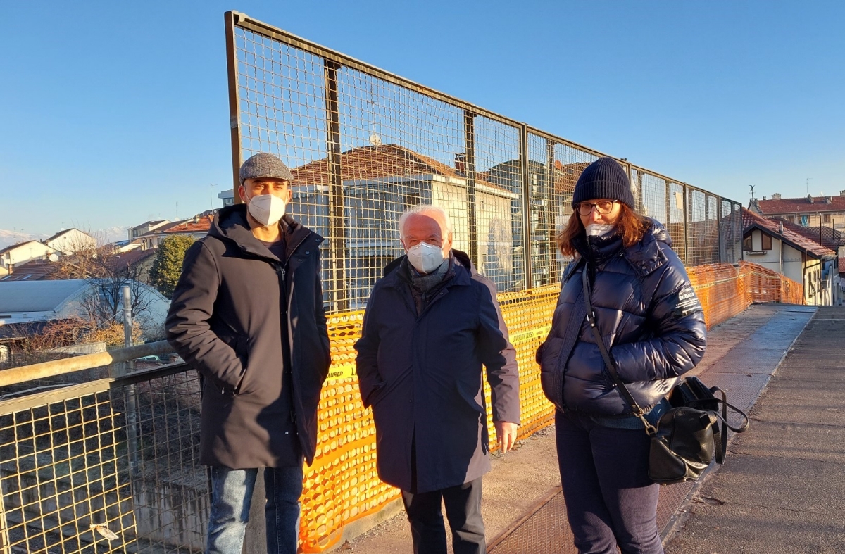 VENARIA - Partiti ad Altessano i lavori di rimessa a nuovo del cavalcavia di via Tripoli - FOTO