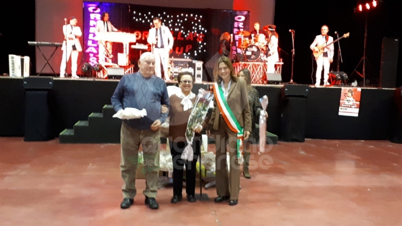VENARIA - La città ha festeggiato le «nozze d'oro» di oltre 60 coppie venariesi