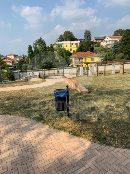 RIVOLI - Nuovo look per le aree verdi comunali: pulizia e taglio dell'erba