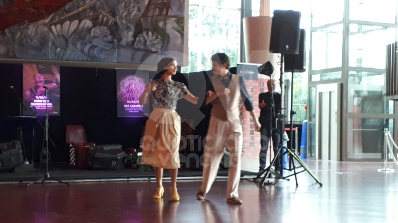 VENARIA - Una grande festa per presentare alla città la stagione teatrale del Concordia