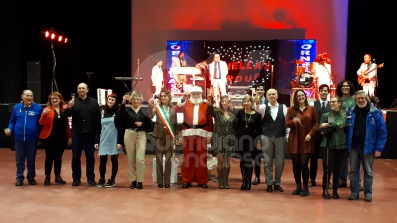 VENARIA - La città ha festeggiato le «nozze d'oro» di oltre 60 coppie venariesi