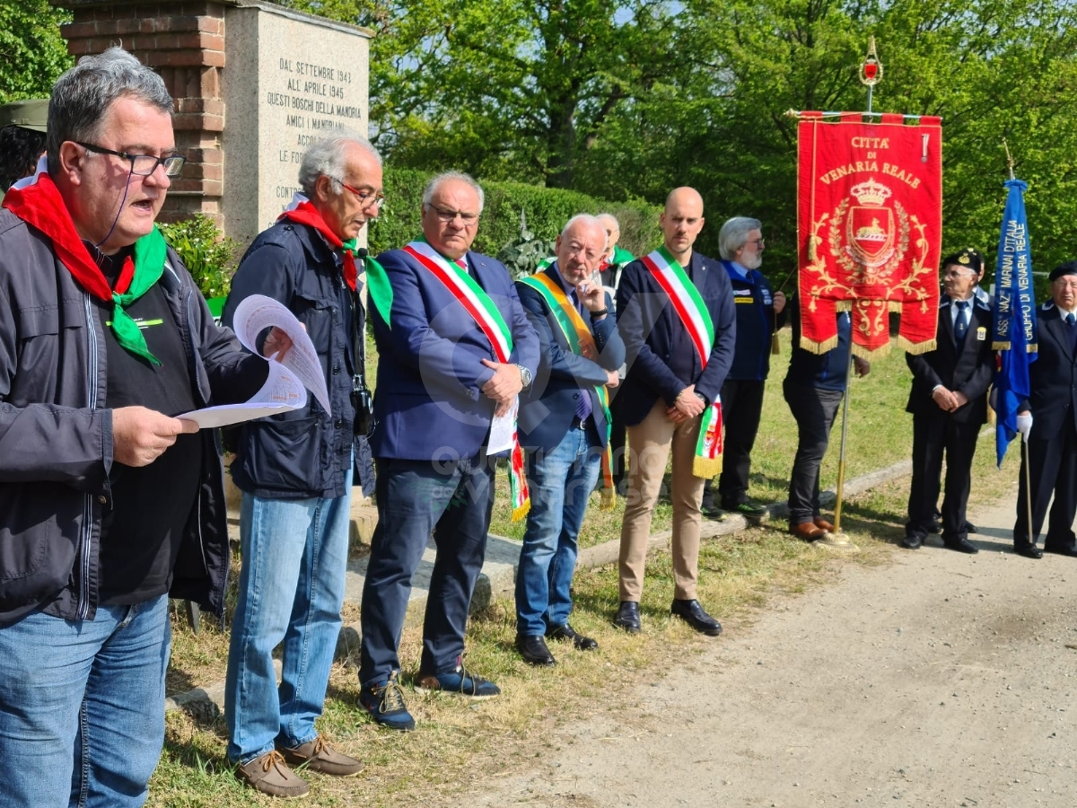 VENARIA - 25 APRILE: Bambini protagonisti alle celebrazioni per la Liberazione - FOTO