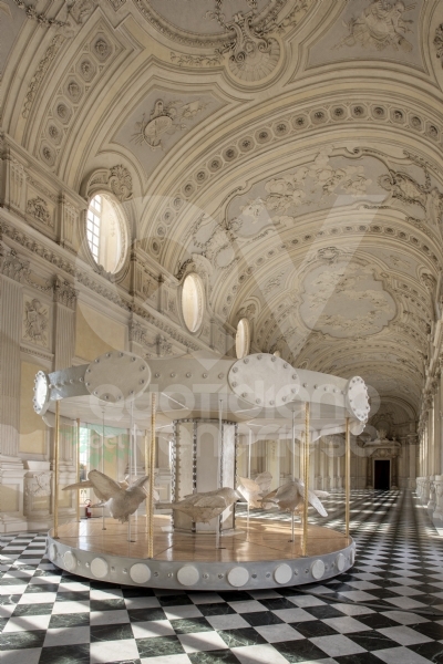 VENARIA - Nella Galleria Grande della Reggia approda la «Giostra di Nina» - FOTO