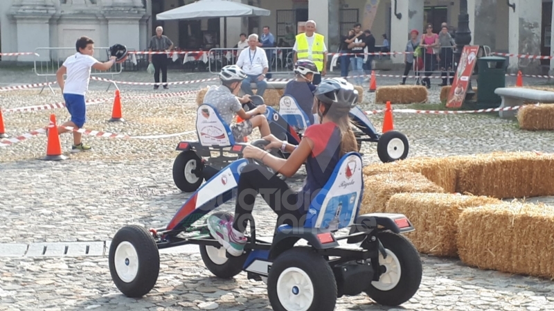 VENARIA - Va alla squadra del Polo Nord il «Mini Palio dei Borghi» - FOTO
