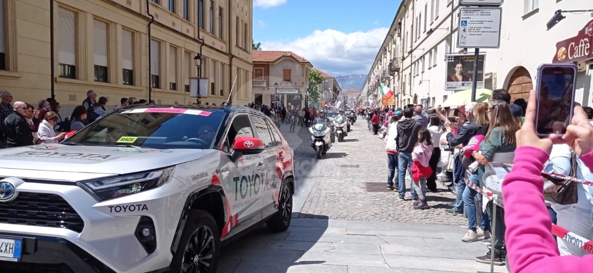 GIRO D'ITALIA A VENARIA - Riviviamo le emozioni della «Grande Partenza» - TUTTE LE FOTO